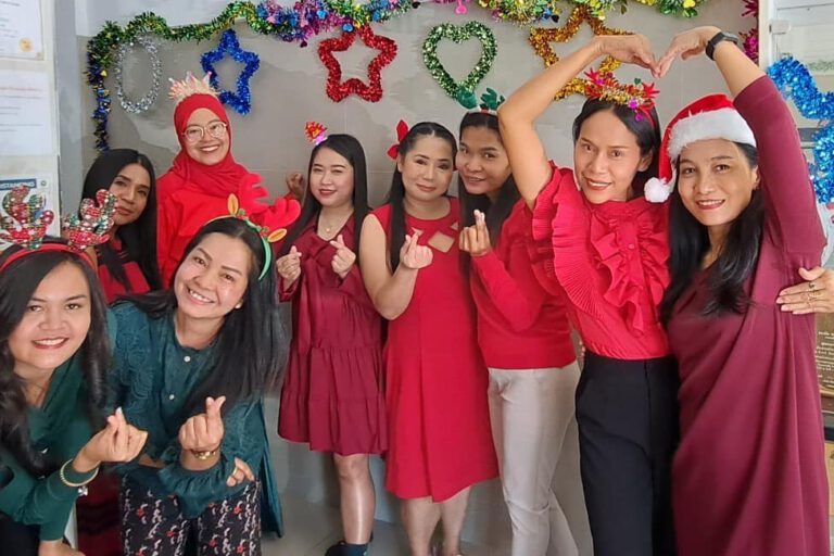 กิจกรรมวันปีใหม่ โรงเรียนกรุงเทพความงามและสปา
